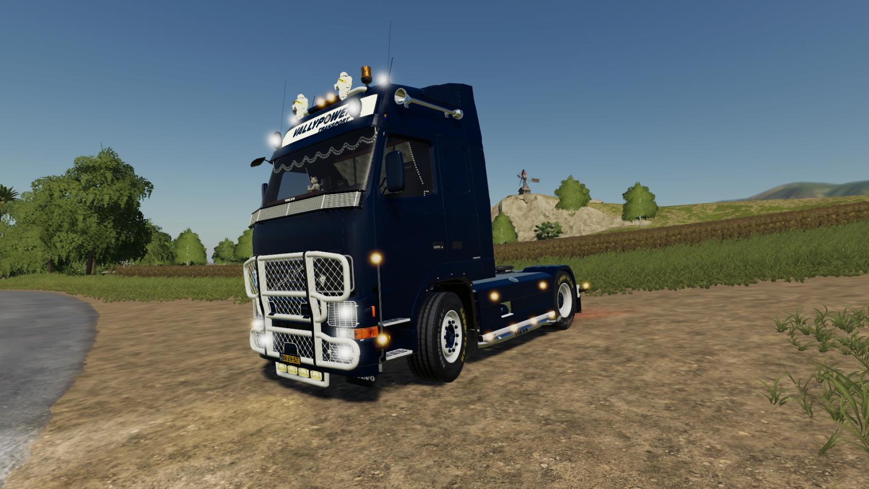 VOLVO FH12 Tuned V1.0 LS 19 Farming Simulator 19 mod